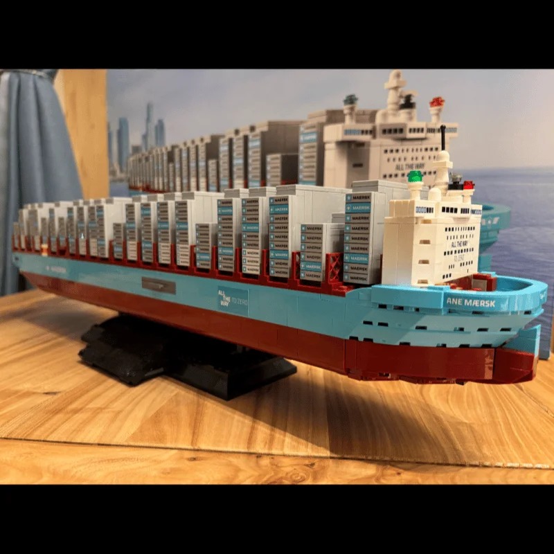 New 2026 Dual-Fuel Container V - Model Kit U Boat review and price